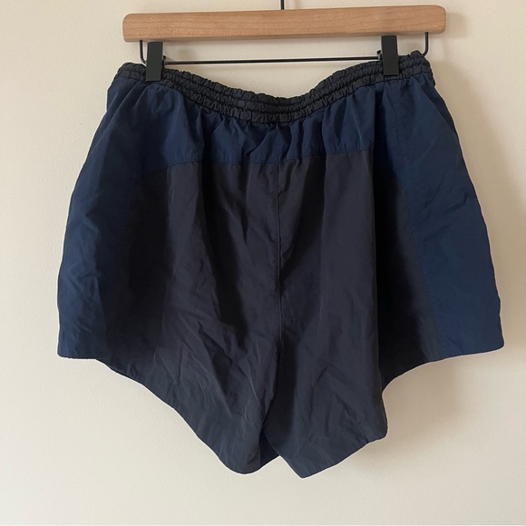 Lululemon Evergreen Short True Navy Black Size 8 - Picture 4 of 6